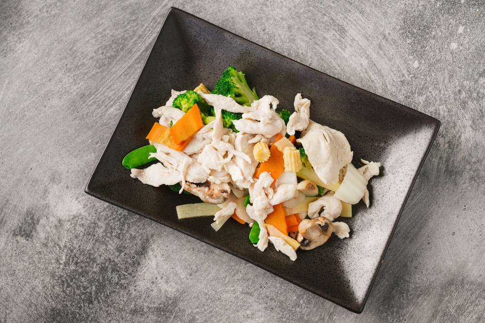 Steamed Chicken and Mixed Veg